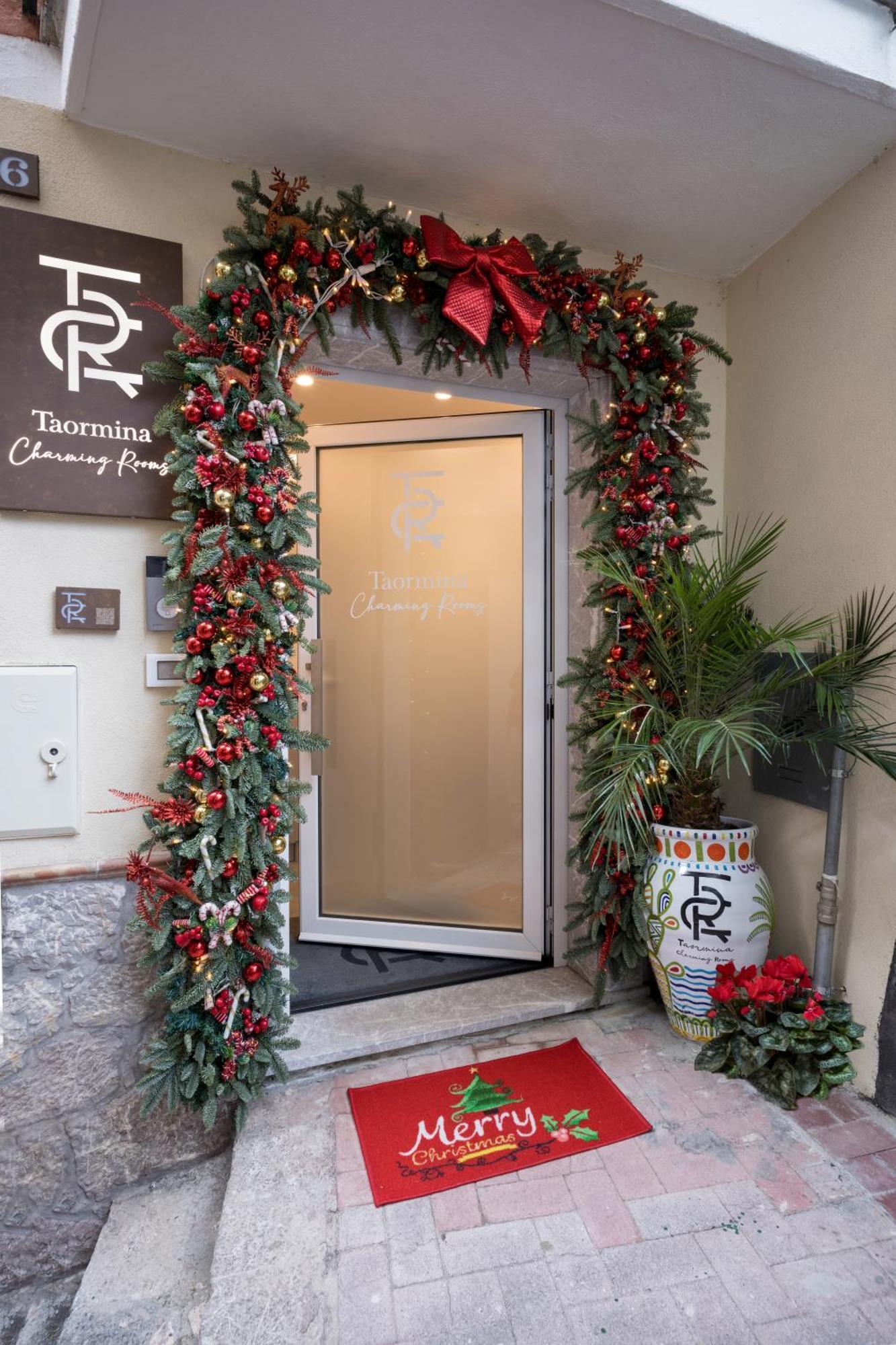 Taormina Charming Rooms エクステリア 写真